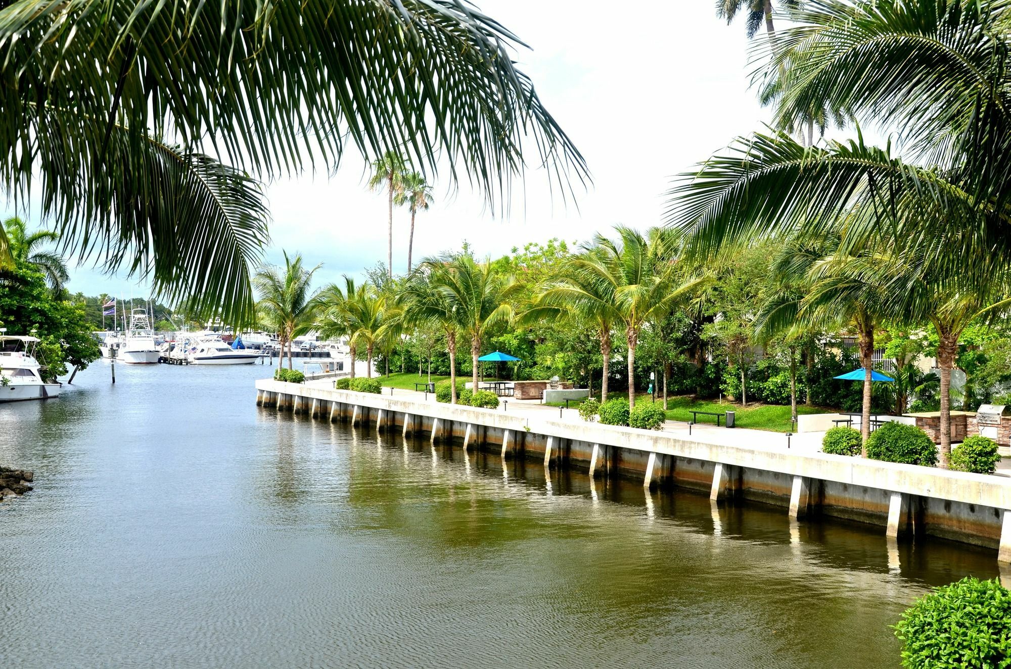 Riviera Luxury Living At River Oaks Marina And Tower Miami Exterior foto